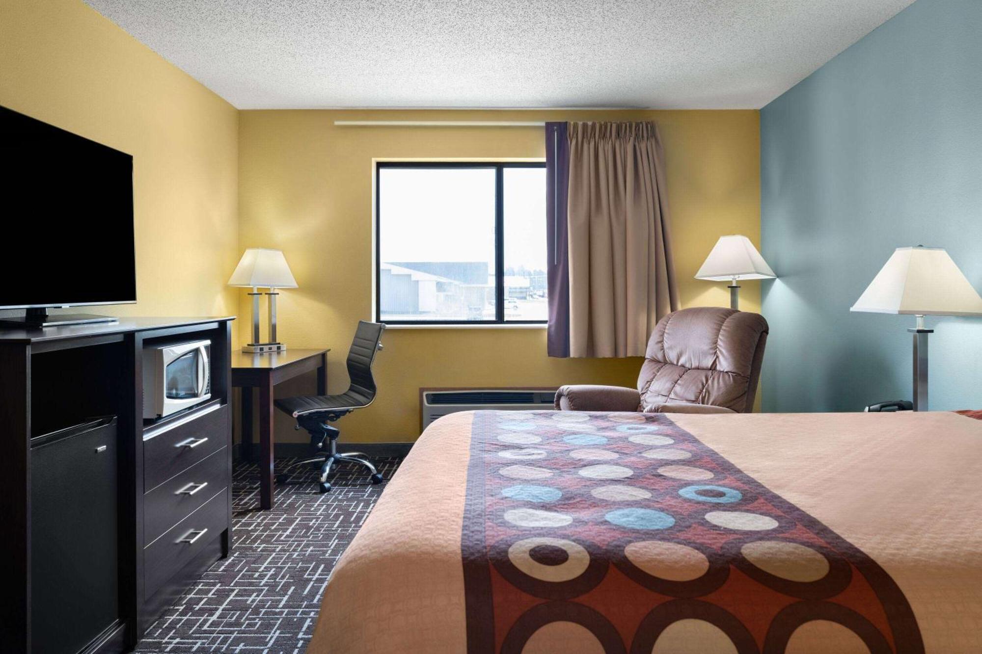 Super 8 By Wyndham Dyersville Εξωτερικό φωτογραφία
